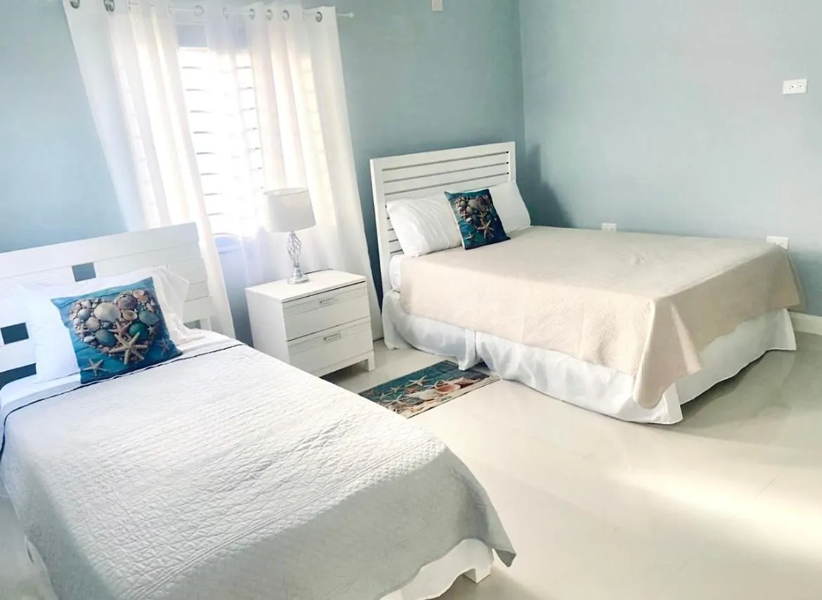 אוצ'ו ריוס Montana Villa